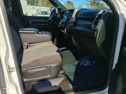 Used 2024 RAM 2500 Big Horn AWD/4WD image 15