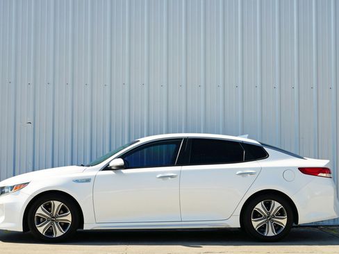 Used 2018 Kia Optima EX image 8