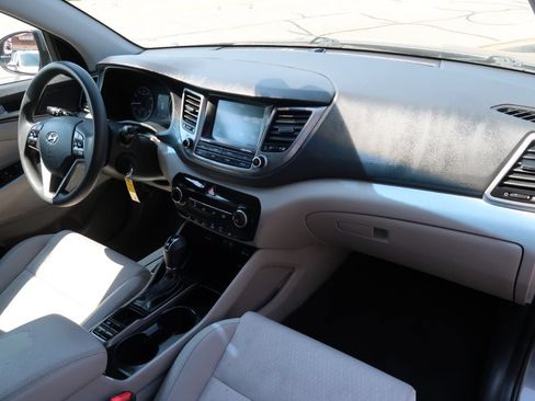 Used 2018 Hyundai Tucson SEL FWD image 10