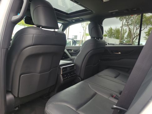 Used 2024 Lexus LX 600 LX 600 Premium 4WD image 16