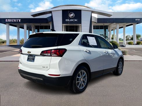 Used 2023 Chevrolet Equinox LT w/ LPO, Floor Liner Package image 4