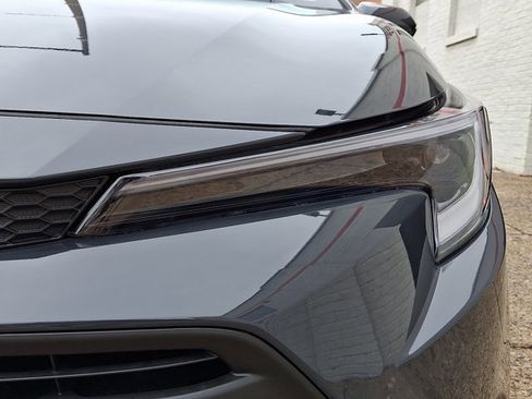 Used 2026 Toyota Corolla LE image 9