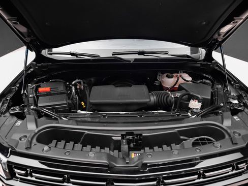 Used 2024 Chevrolet Suburban RST w/ Luxury Package image 70