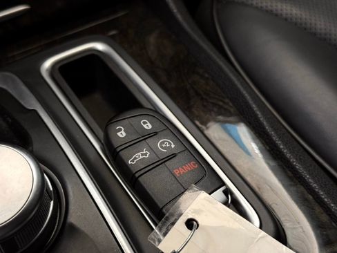 Used 2015 Chrysler 300 C w/ Harman/Kardon Audio Group RWD image 46
