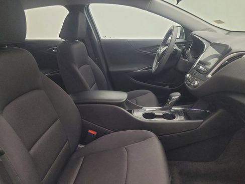 Used 2021 Chevrolet Malibu LS FWD image 21