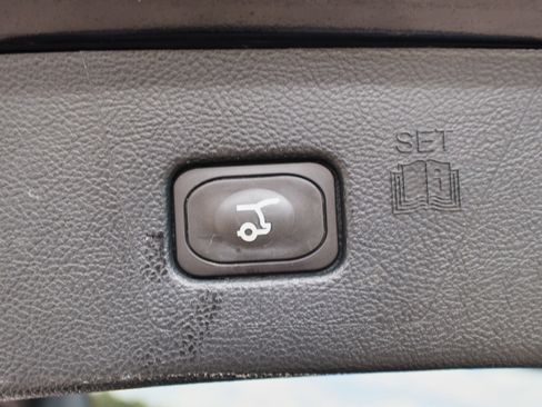 Used 2022 Ford Edge SEL w/ Sport Appearance Package image 10