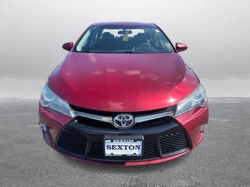 Used 2016 Toyota Camry SE FWD image 4