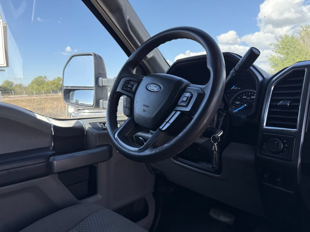 Used 2017 Ford F250 XLT w/ XLT Value Package AWD/4WD image 13