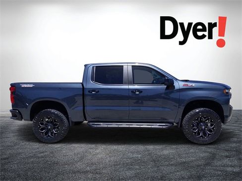 Used 2019 Chevrolet Silverado 1500 LT Trail Boss image 2