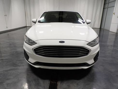 Used 2020 Ford Fusion SE FWD image 2