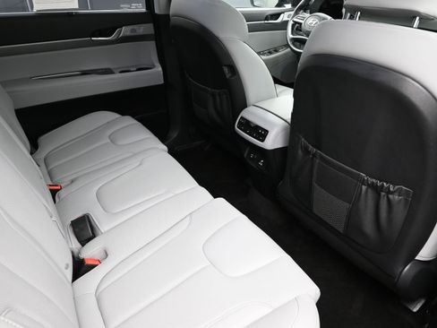 Used 2023 Hyundai Palisade SEL image 26