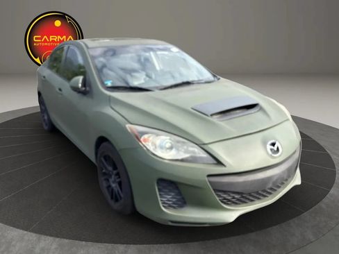 Used 2012 MAZDA MAZDA3 i Grand Touring w/ Tech Pkg FWD image 2