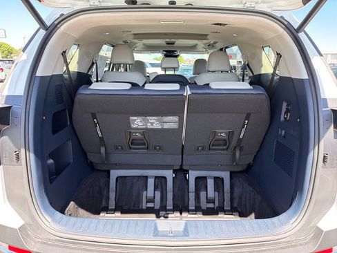 New 2026 Kia Carnival SX FWD image 25