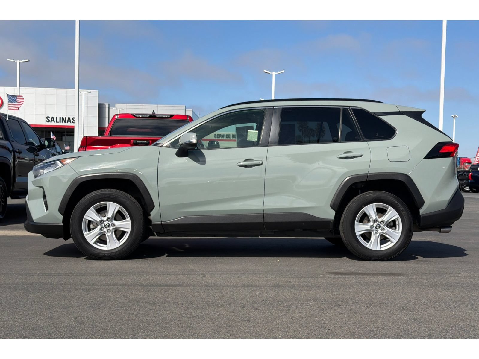 Used 2019 Toyota RAV4 XLE w/ Convenience Package AWD/4WD image 7