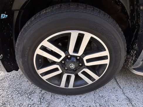 Used 2014 Toyota 4Runner Limited RWD image 21