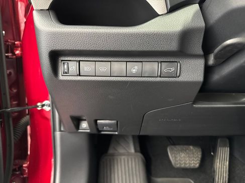 Used 2025 Toyota RAV4 XLE Premium w/ Weather Package AWD/4WD image 35