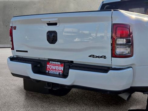 Used 2024 RAM 3500 Big Horn w/ Night Edition AWD/4WD image 5