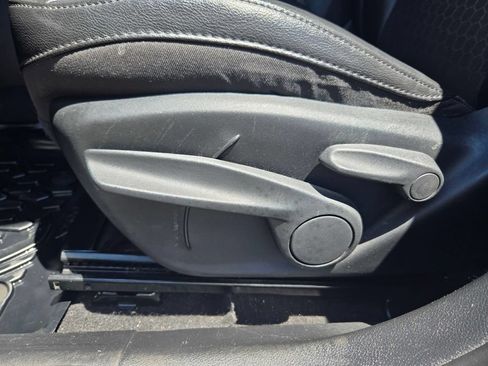 Used 2021 Jeep Compass Latitude FWD image 12