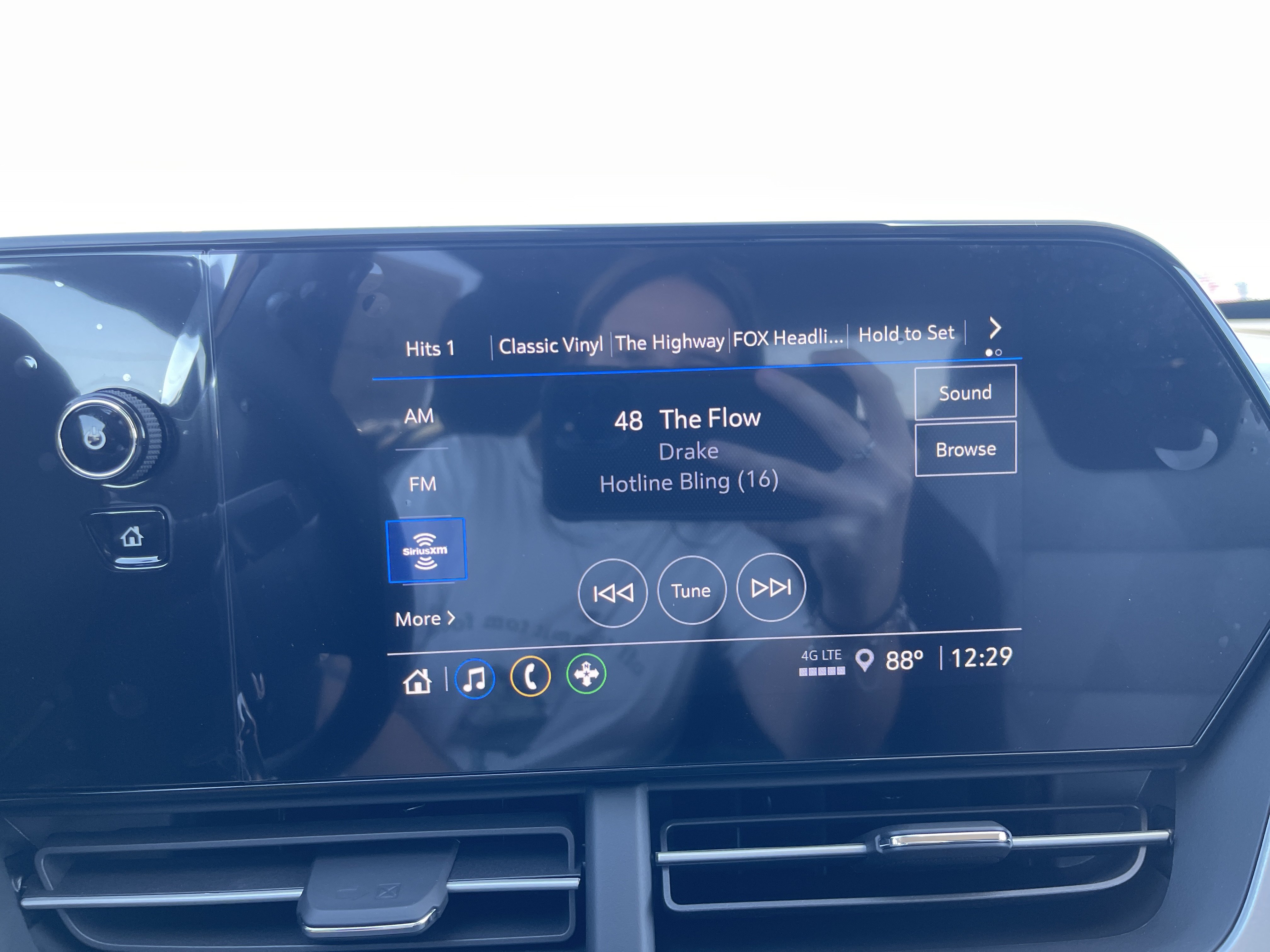 New 2026 Chevrolet Trax LS w/ LS Convenience Package FWD image 24