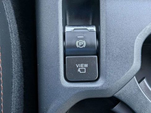 Used 2025 Subaru Forester Touring AWD/4WD image 25