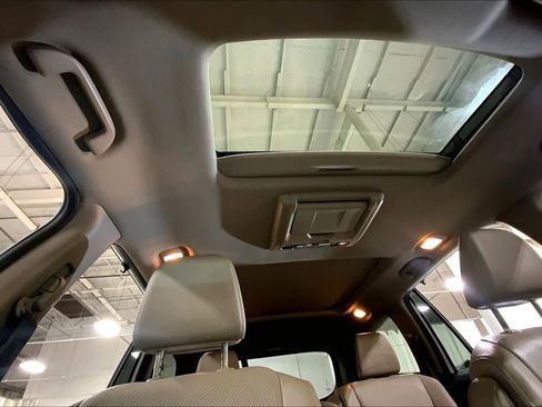 Used 2018 Honda Pilot Elite image 13