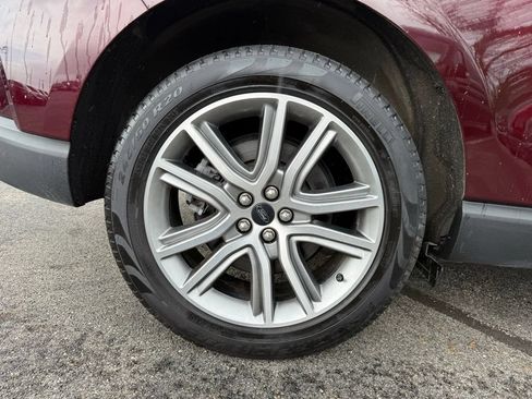 Certified 2024 Ford Edge Titanium w/ Equipment Group 301A AWD/4WD image 36