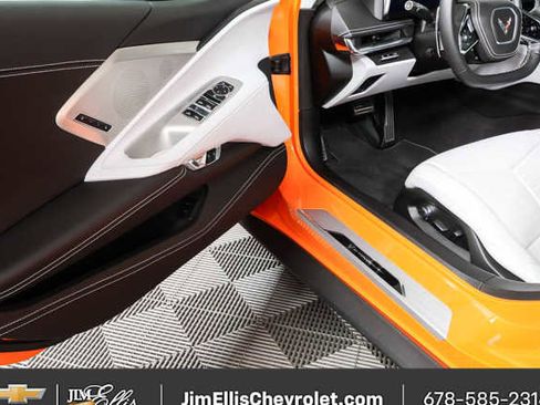 Used 2022 Chevrolet Corvette Stingray Premium Conv w/ Z51 Performance Package RWD image 8