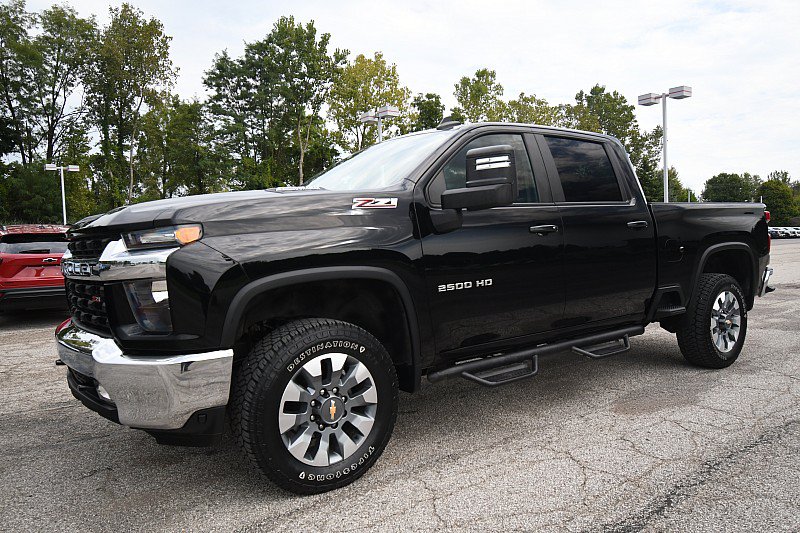 Used 2023 Chevrolet Silverado 2500 LT w/ Convenience Package AWD/4WD image 3