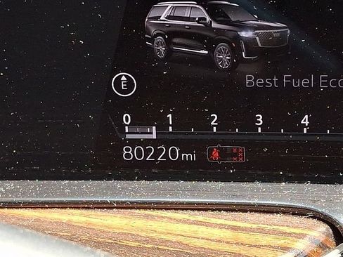 Used 2023 Cadillac Escalade Premium Luxury RWD image 22