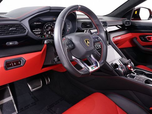 Used 2022 Lamborghini Urus AWD/4WD image 5