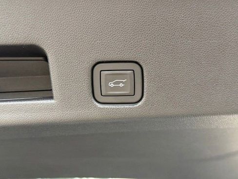 New 2026 Chevrolet Traverse LT w/ Driver Confidence Package image 38