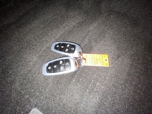 Used 2023 Hyundai Santa Cruz SEL Premium image 29