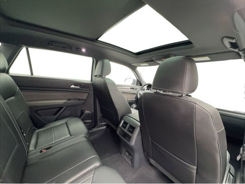 Used 2023 Volkswagen Atlas Cross Sport SE w/ Panoramic Sunroof Package FWD image 28