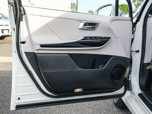 Used 2020 Toyota Mirai image 22