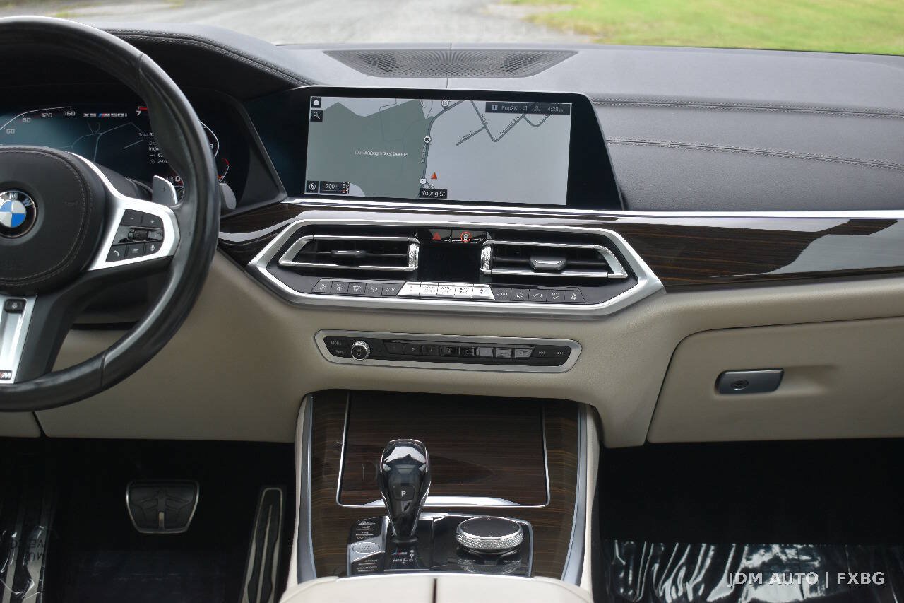 Used 2020 BMW X5 M50i w/ Executive Package AWD/4WD image 25