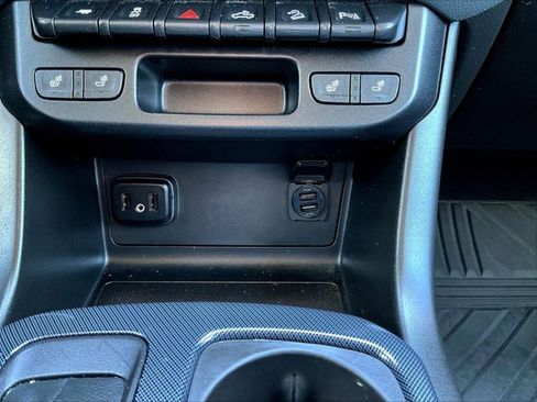 Used 2019 Chevrolet Colorado Z71 image 26