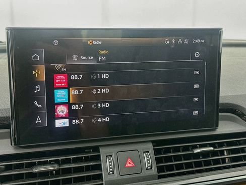 Used 2022 Audi Q5 2.0T Premium Plus w/ Premium Plus Package AWD/4WD image 19