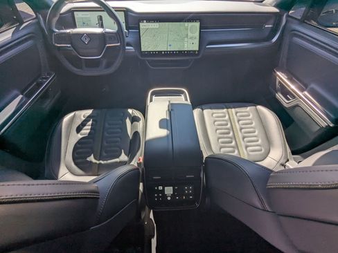 Used 2025 Rivian R1S Adventure image 29