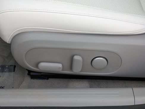 New 2025 Hyundai Ioniq 6 SEL image 16