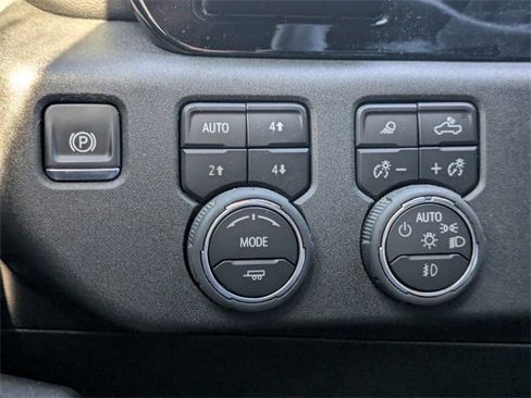 Used 2025 Chevrolet Silverado 2500 High Country w/ Midnight Edition image 27