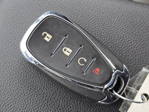 Used 2025 Chevrolet TrailBlazer ACTIV w/ Driver Confidence Package image 31