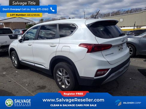 Used 2019 Hyundai Santa Fe SE image 3
