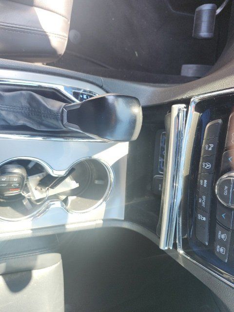 Used 2021 Jeep Grand Cherokee Limited AWD/4WD image 23