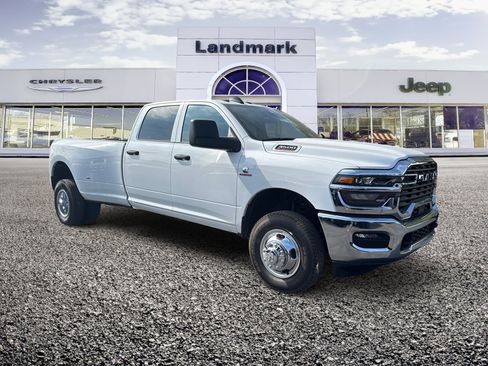 New 2026 RAM 3500 Tradesman w/ Chrome Appearance Group A image 21