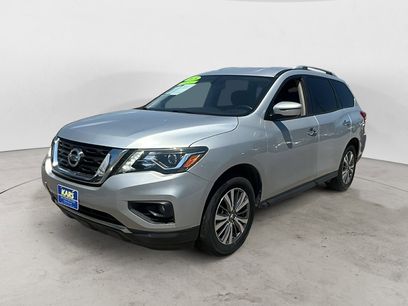 Used 2018 Nissan Pathfinder SV