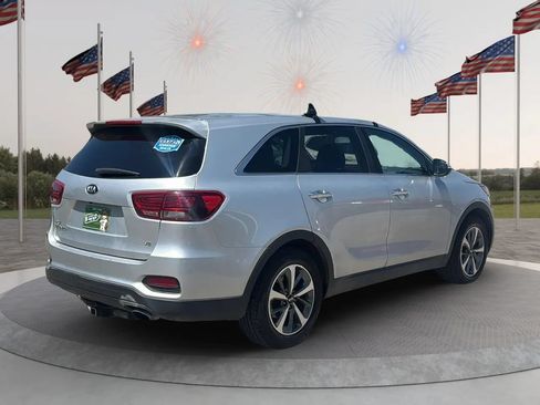 Used 2020 Kia Sorento FWD V6 image 5