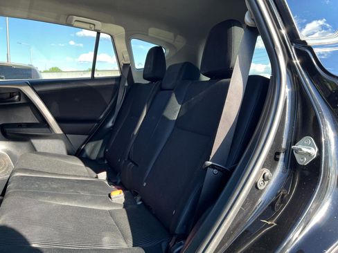 Used 2015 Toyota RAV4 LE AWD/4WD image 27