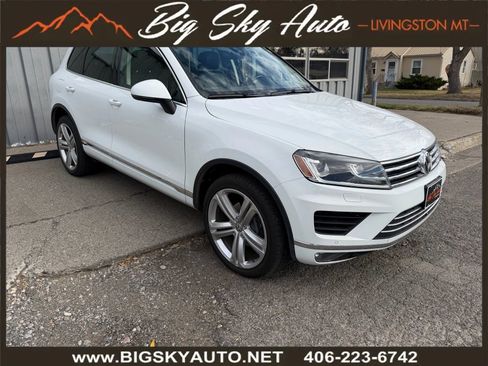 Used 2017 Volkswagen Touareg Executive image 1