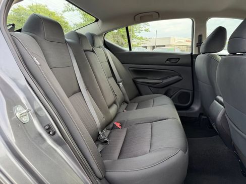 Used 2024 Nissan Altima 2.5 SV FWD image 28
