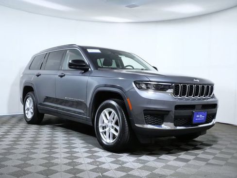 Used 2022 Jeep Grand Cherokee L Laredo w/ Luxury Tech Group I AWD/4WD image 1
